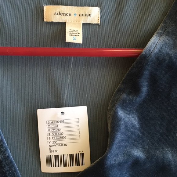 Silver/Blue VELVET Romper Brand New! - Picture 3 of 3